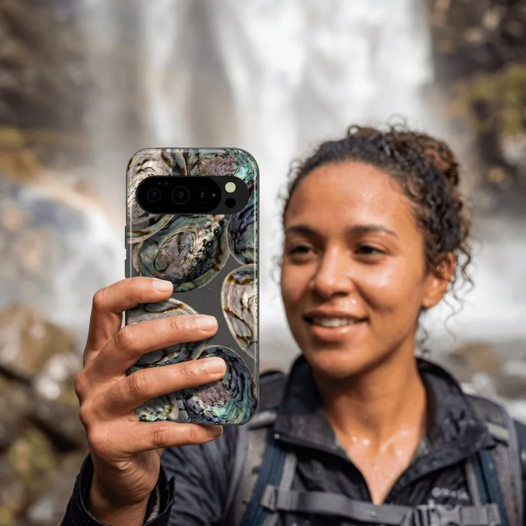 Black Abalone Shells Google Pixel 10/10 Pro Case - Image 2