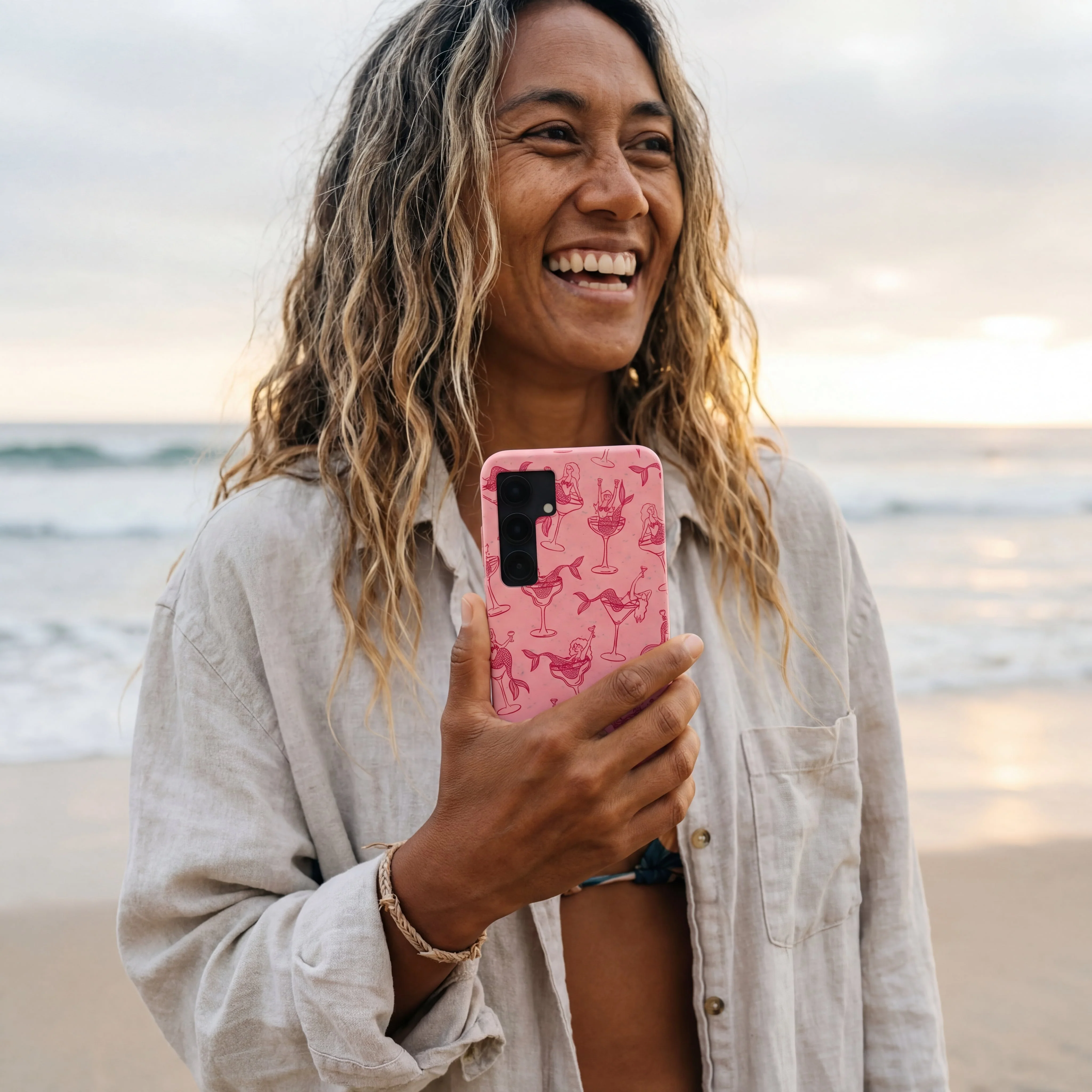 Bubblegum Pink Mermaid Cocktail Samsung Galaxy S24+(Plus) Case - Image 2