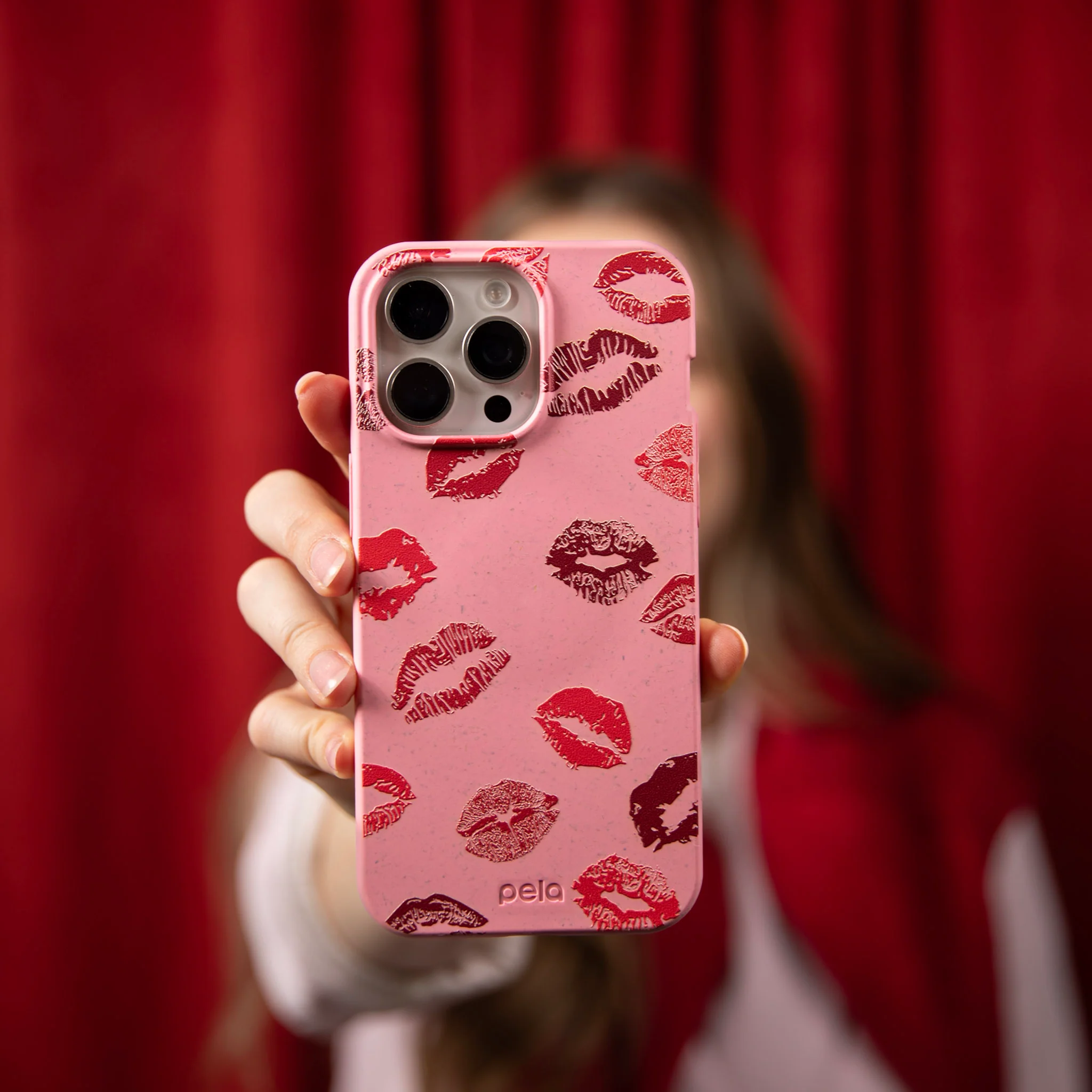 Bubblegum Pink XOXO iPhone 6/6s/7/8/SE Case - Image 2
