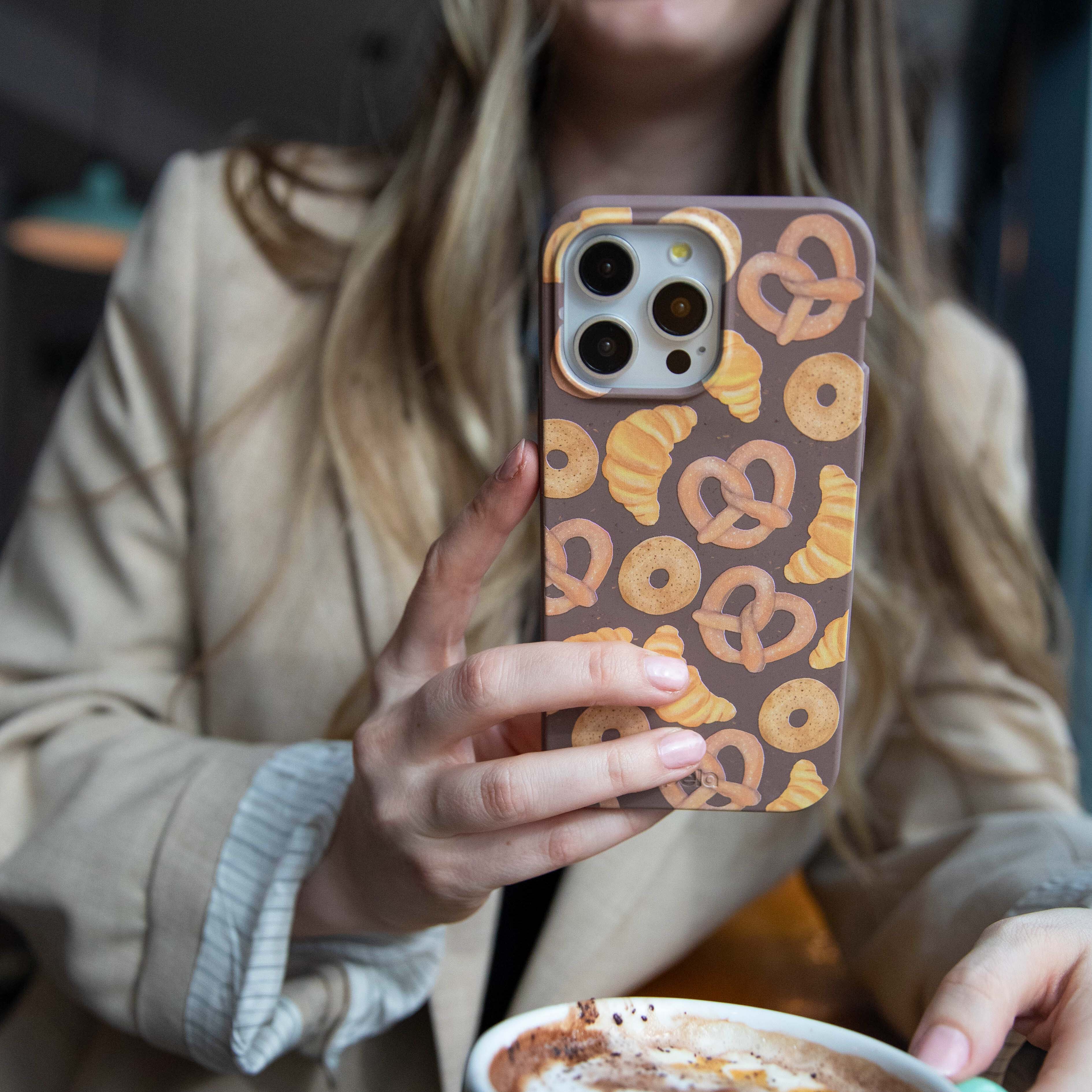 Chocolate Brown Baked Goodies Samsung Galaxy S21 Case - Image 5