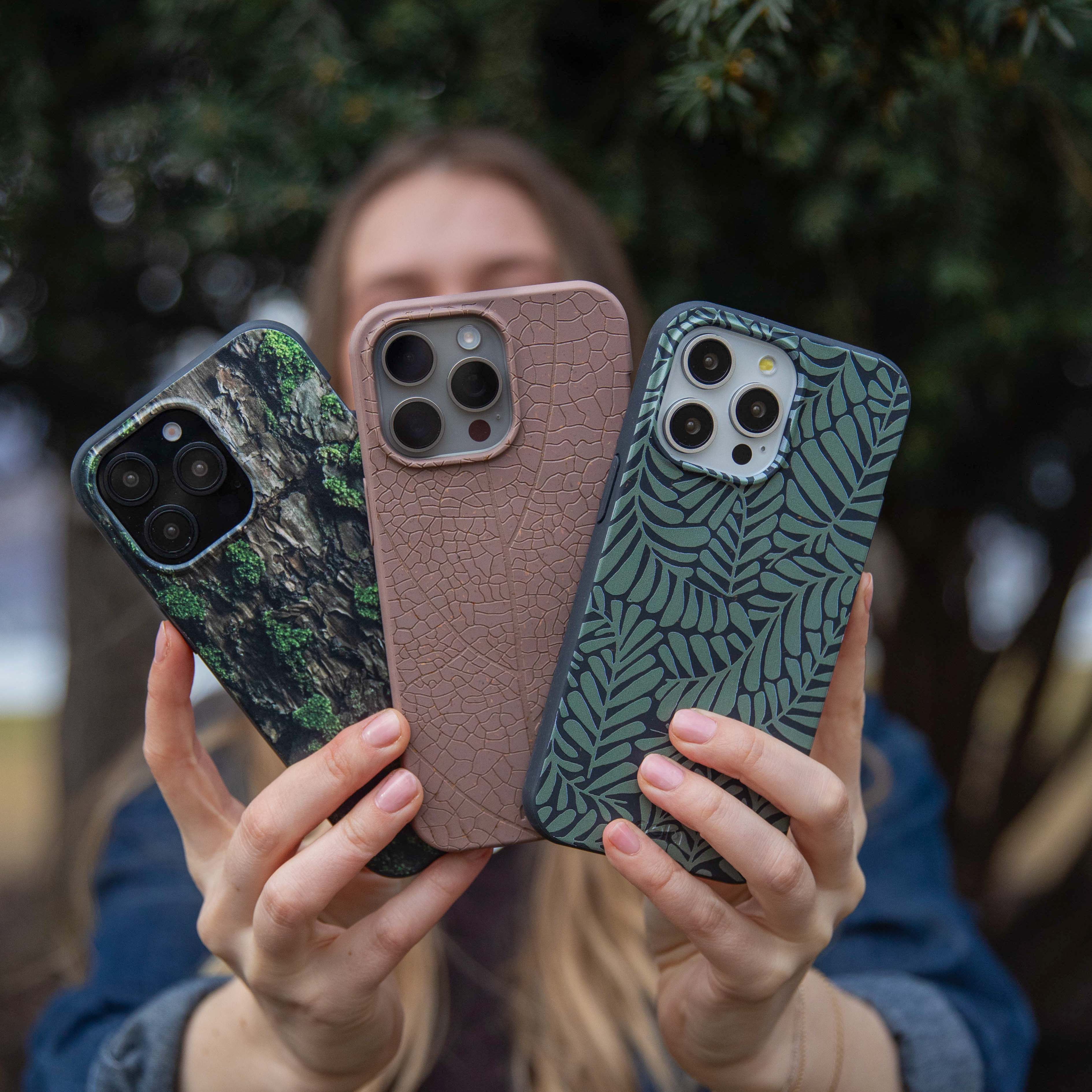 Chocolate Brown Leaf Veins Google Pixel 9/9 Pro Case - Image 5
