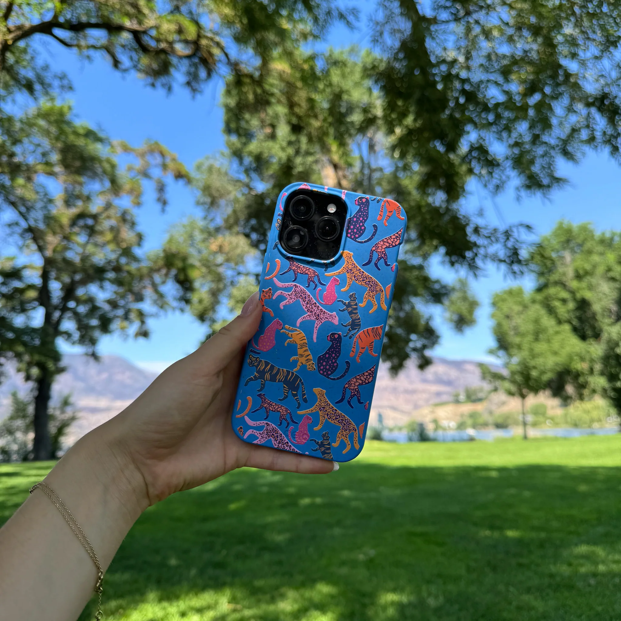 Electric Blue Jungle Cat Google Pixel 9 Pro XL Case - Image 2
