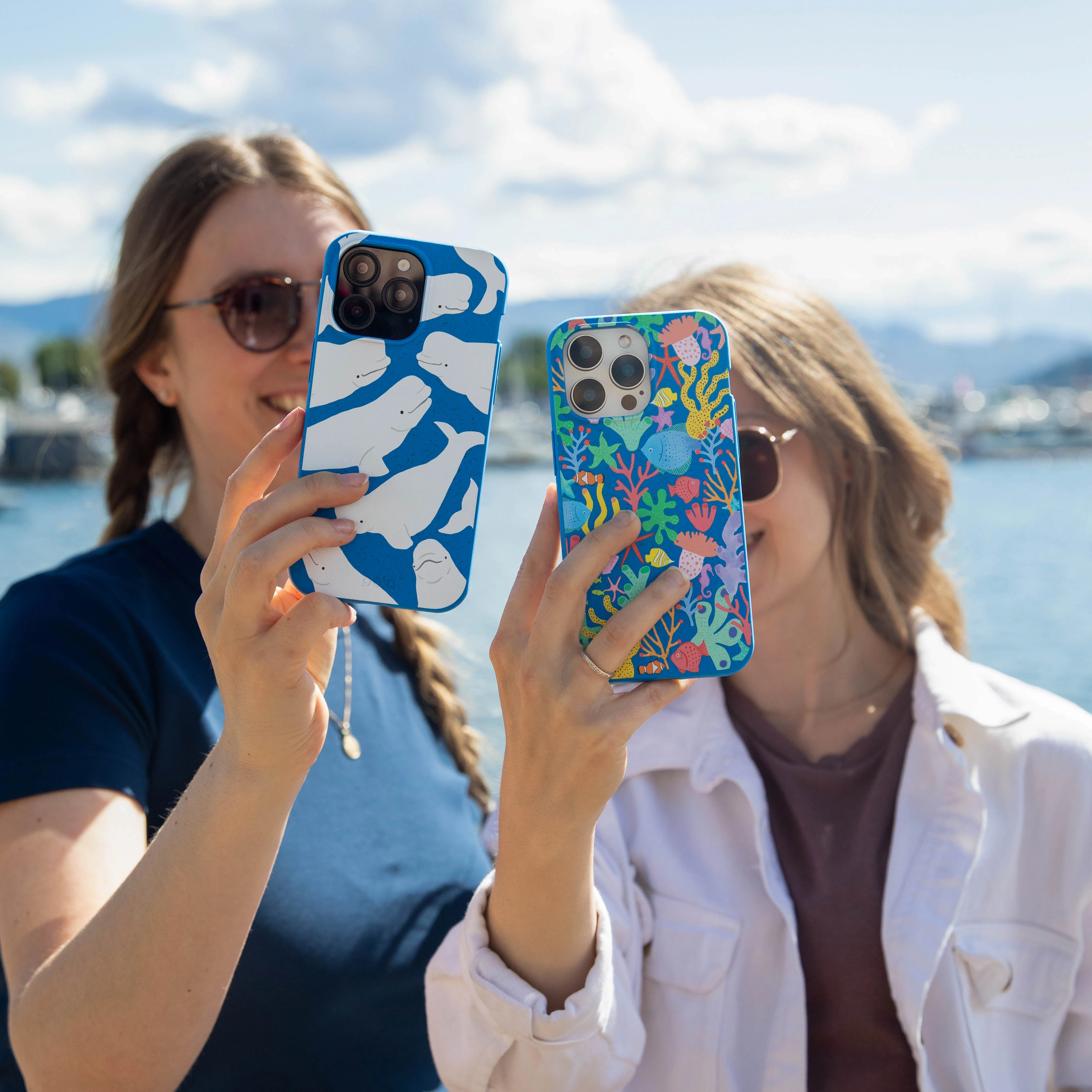 Electric Blue Underwater Blooms Google Pixel 8 Pro Case - Image 6
