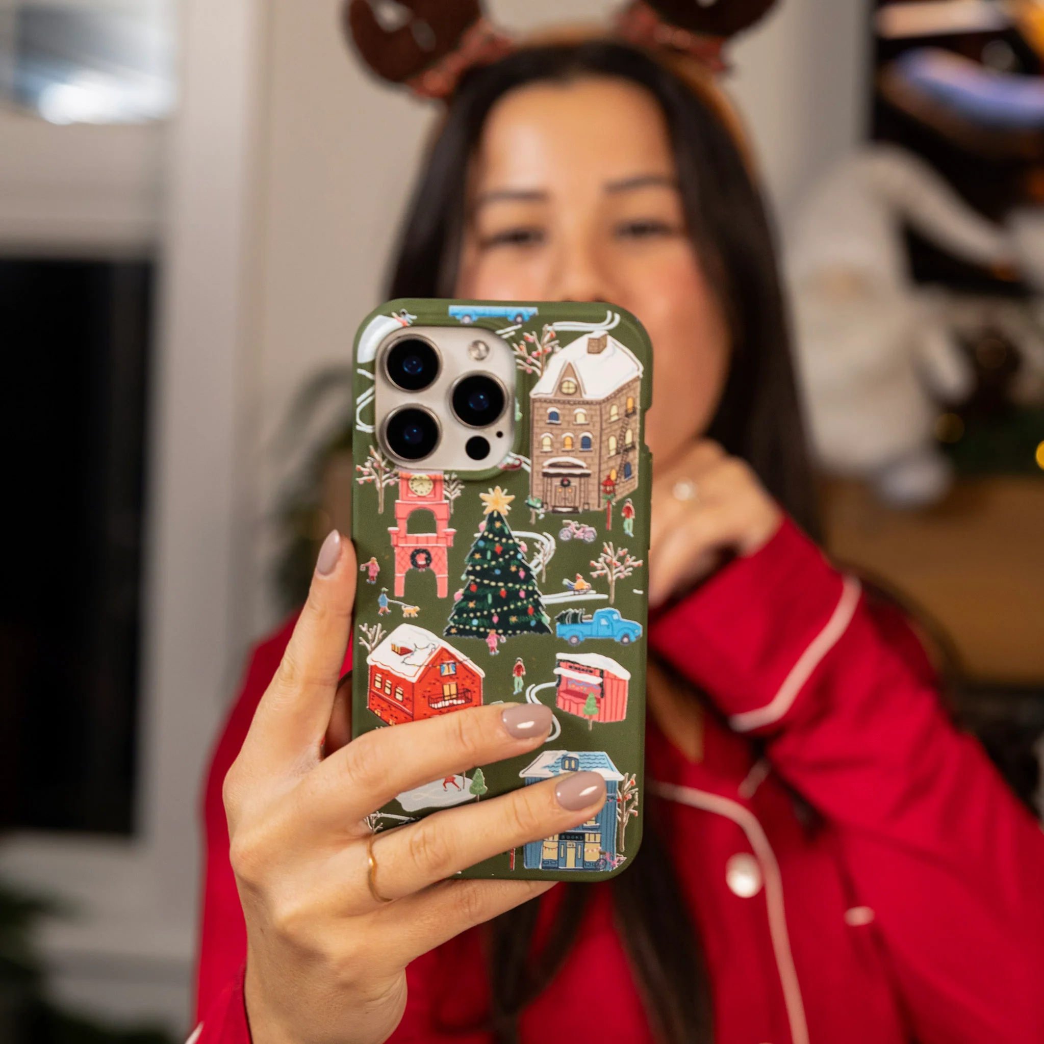 Forest Floor Tinsel Town Google Pixel 7 Pro Case - Image 5