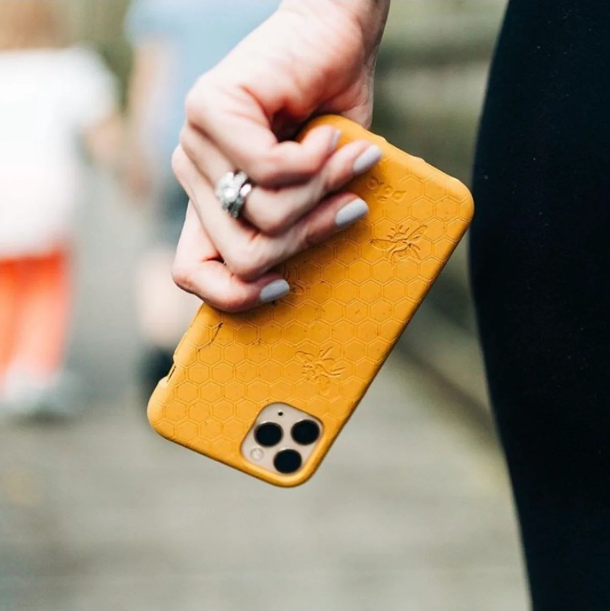 Honey (Bee Edition) iPhone 11 Pro Case - Image 6
