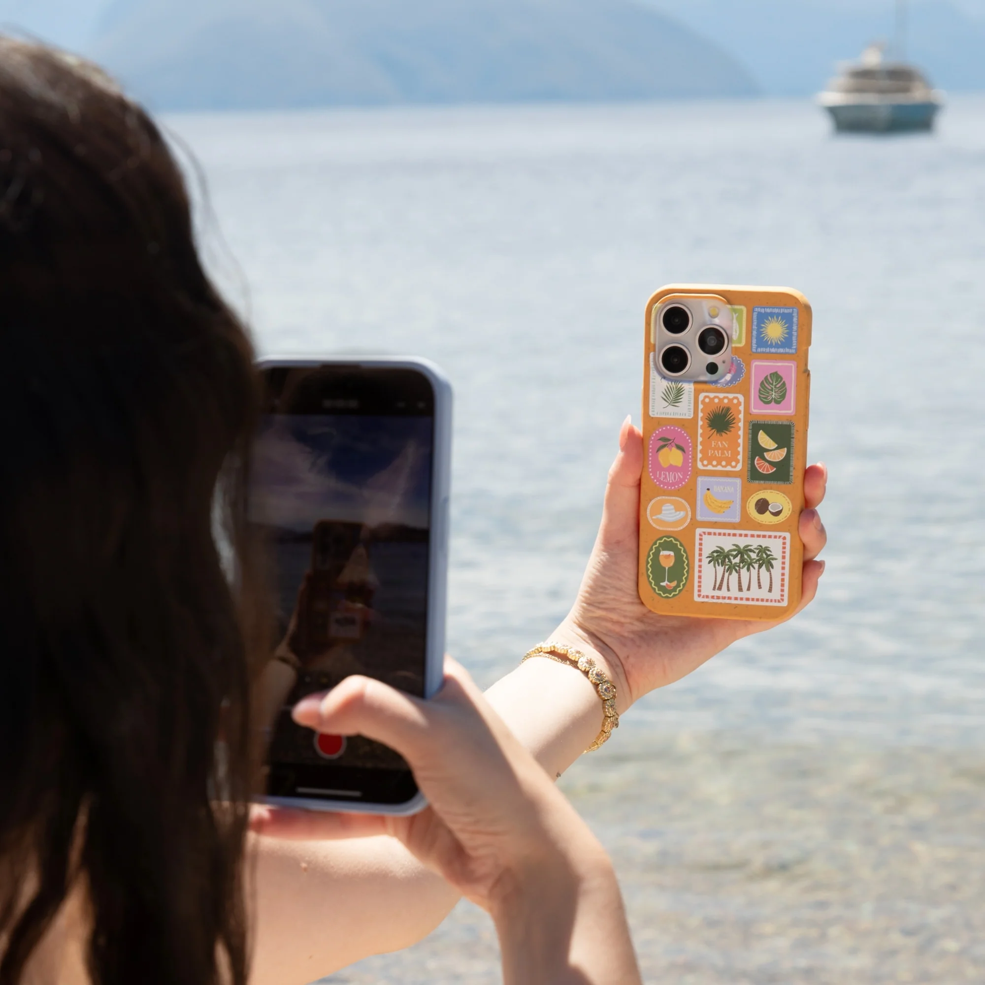 Honey Summer Paradise iPhone 16e/17e Case - Image 3