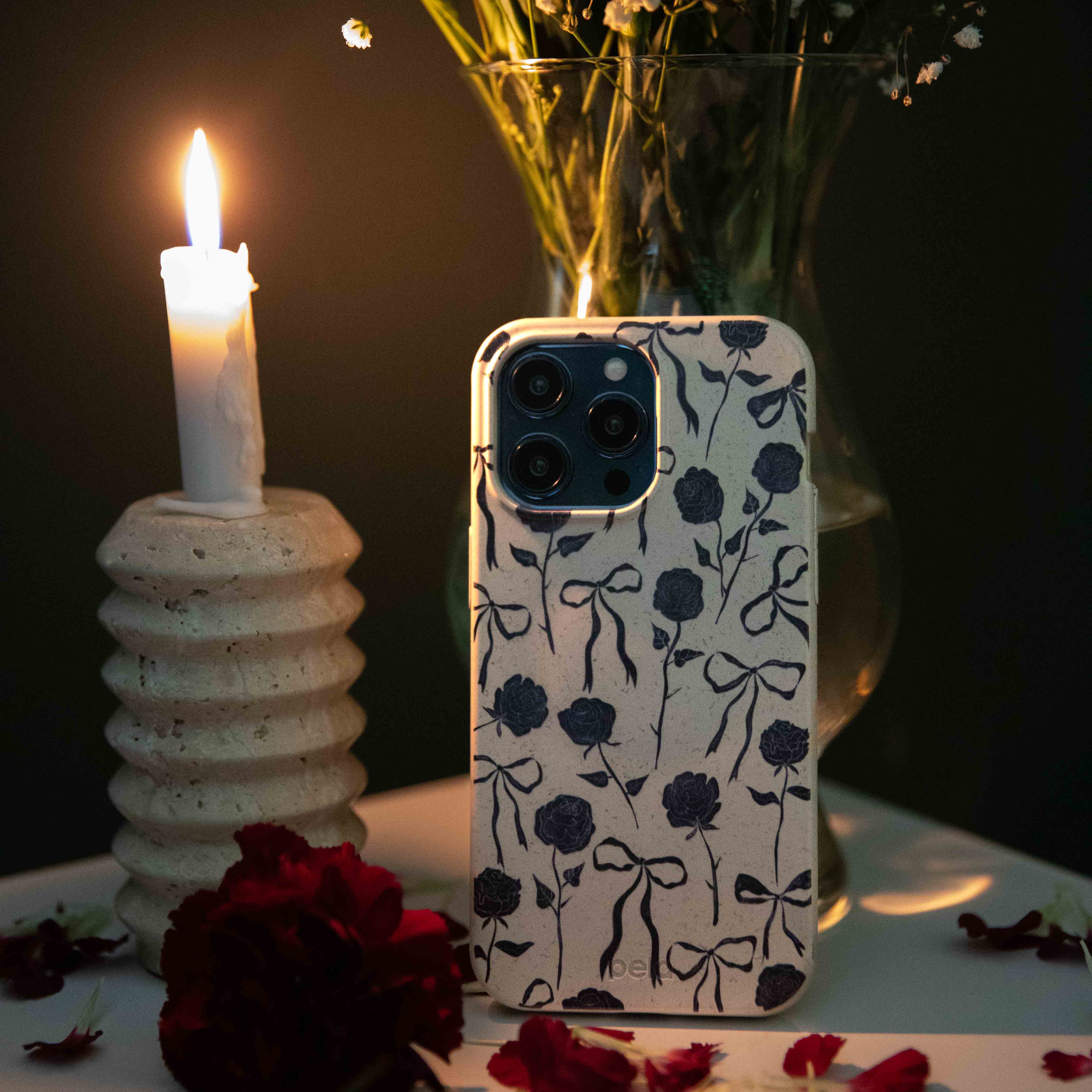 London Fog Dark Romance iPhone 12 Mini Case - Image 2
