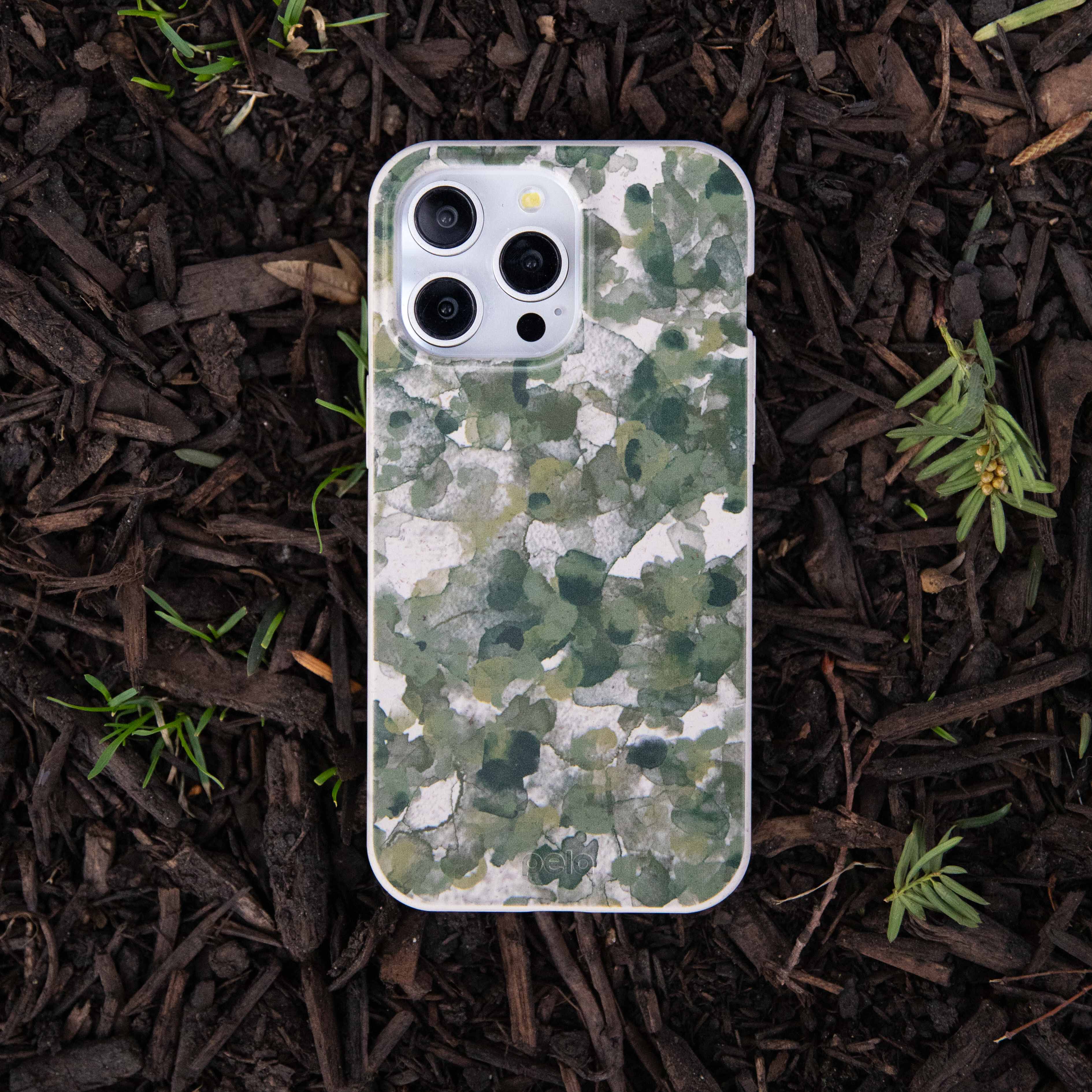 London Fog Foliage Camo iPhone 13 Pro Case - Image 6