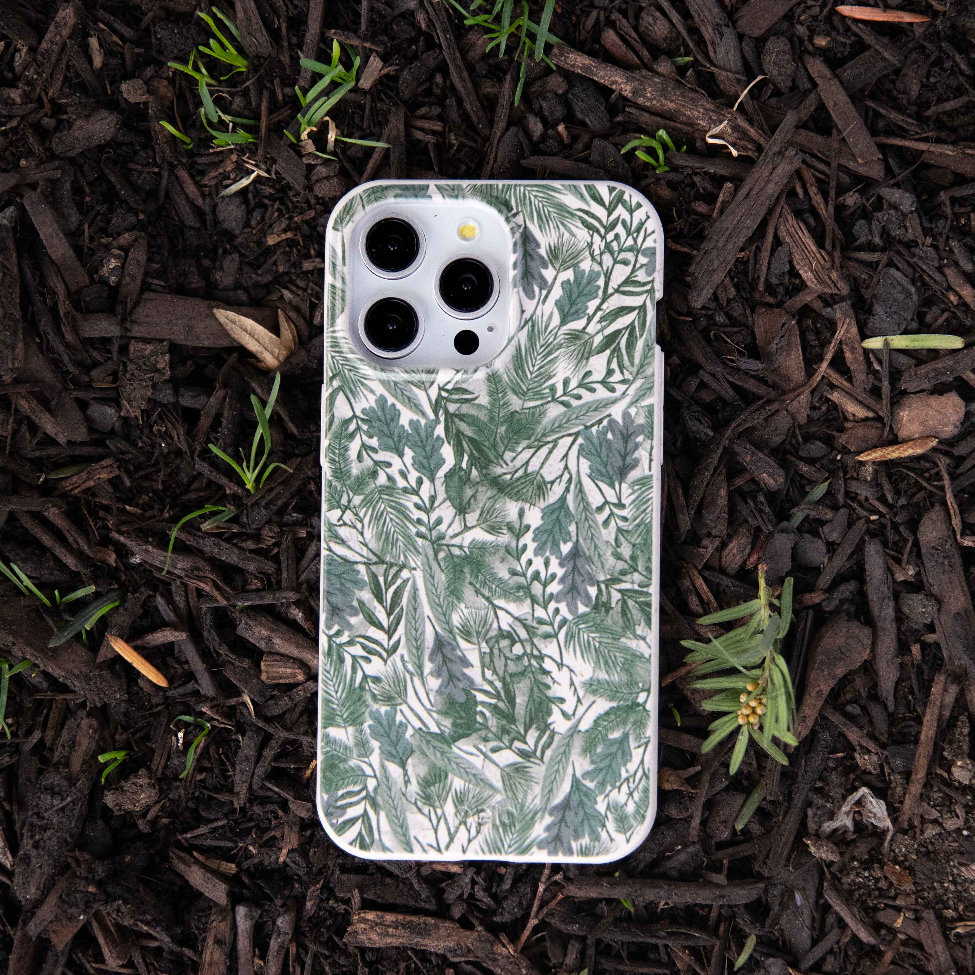 London Fog Leaf Camo iPhone 11 Case - Image 6