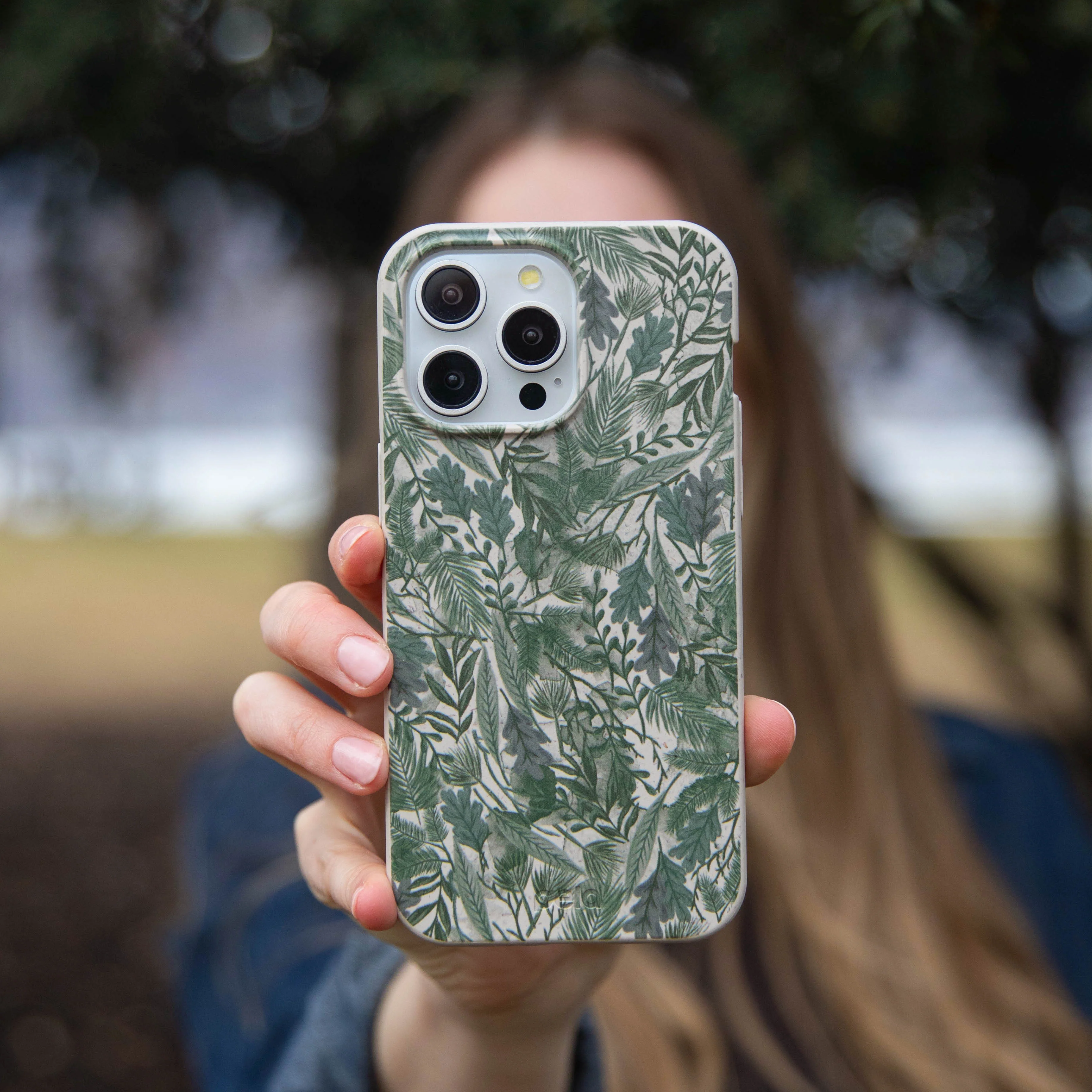 London Fog Leaf Camo iPhone 11 Pro Case - Image 2