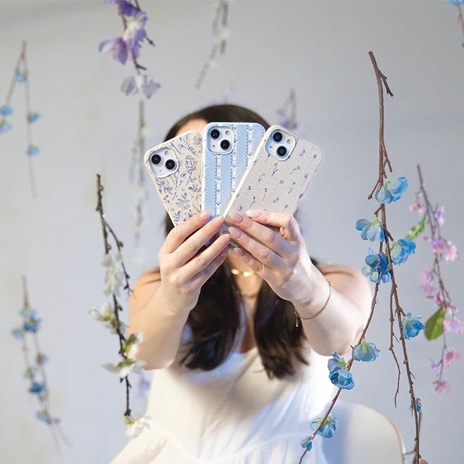 London Fog Petite Perennials Google Pixel 9a Case - Image 7