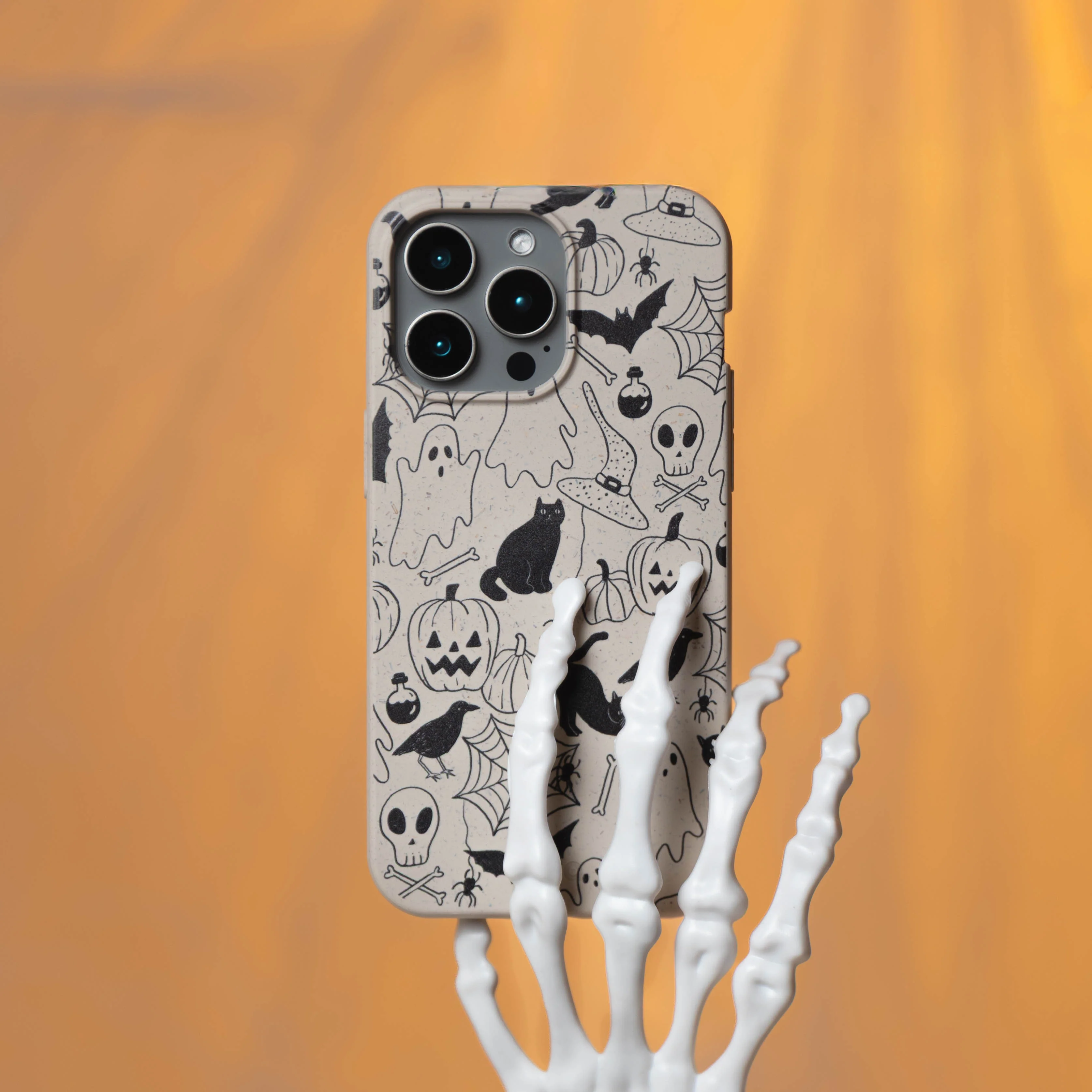 London Fog Sketchy Spirits Google Pixel 7 Case - Image 2