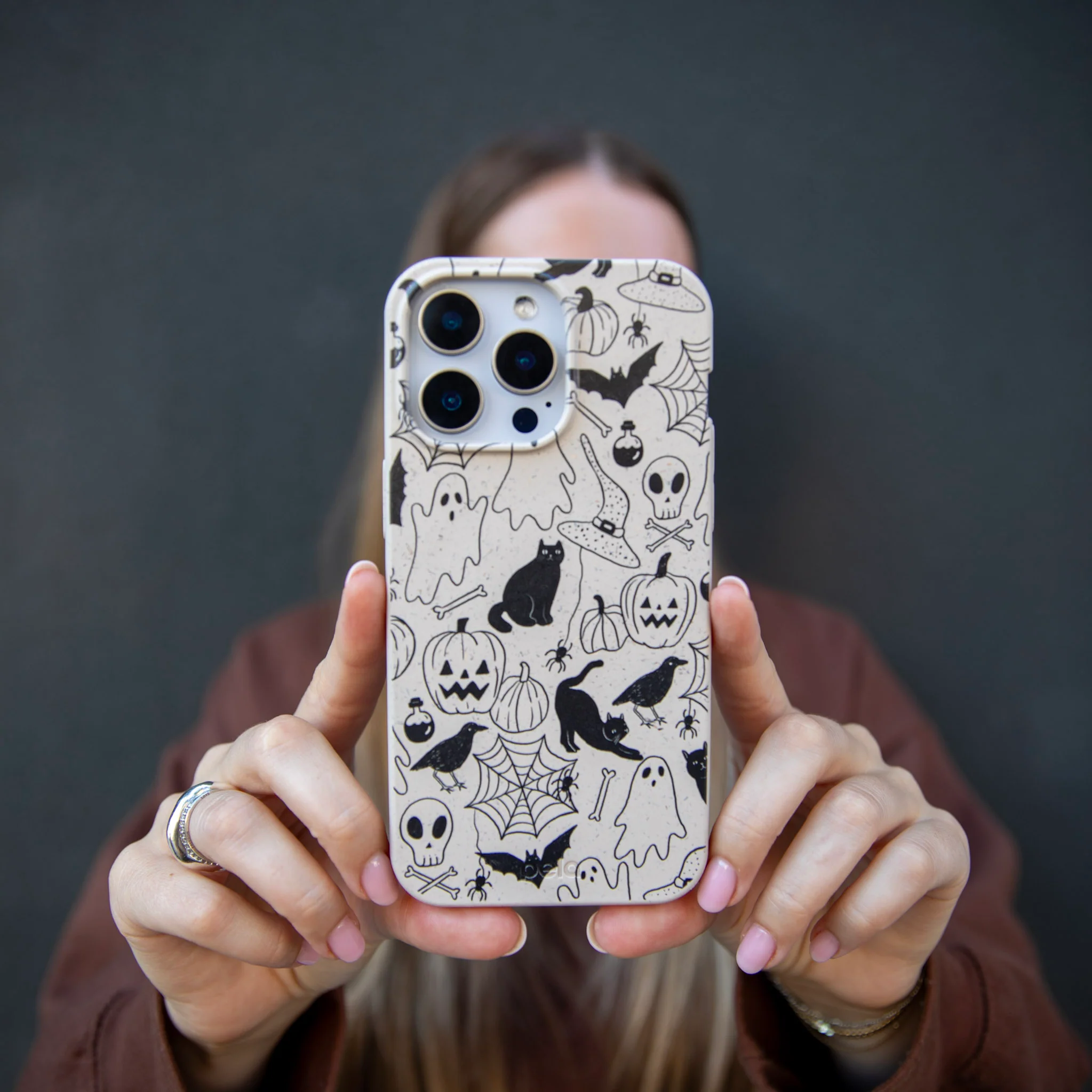 London Fog Sketchy Spirits iPhone 6/6s/7/8/SE Case - Image 5