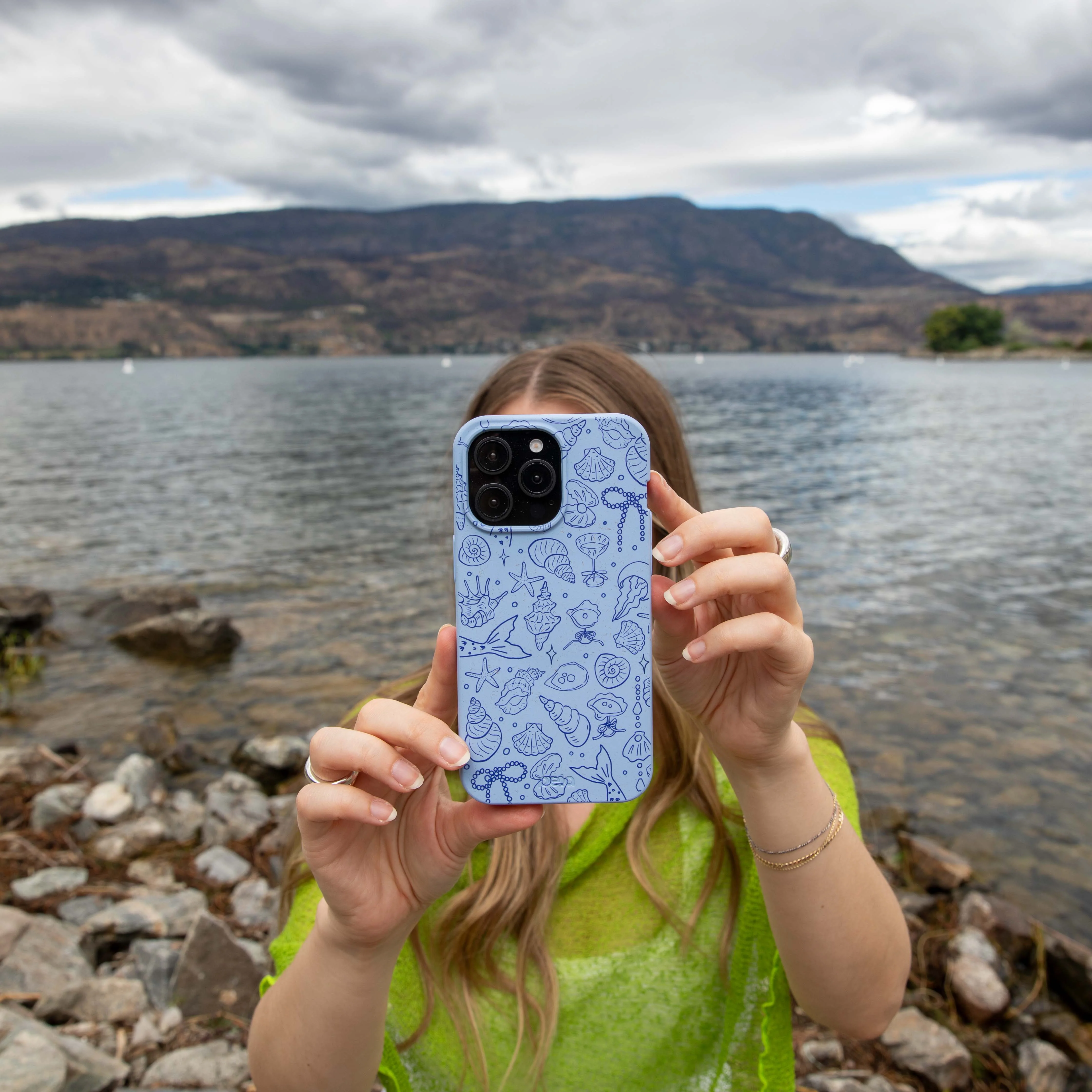 Powder Blue Ocean Charms Samsung Galaxy S23+(Plus) Case - Image 2