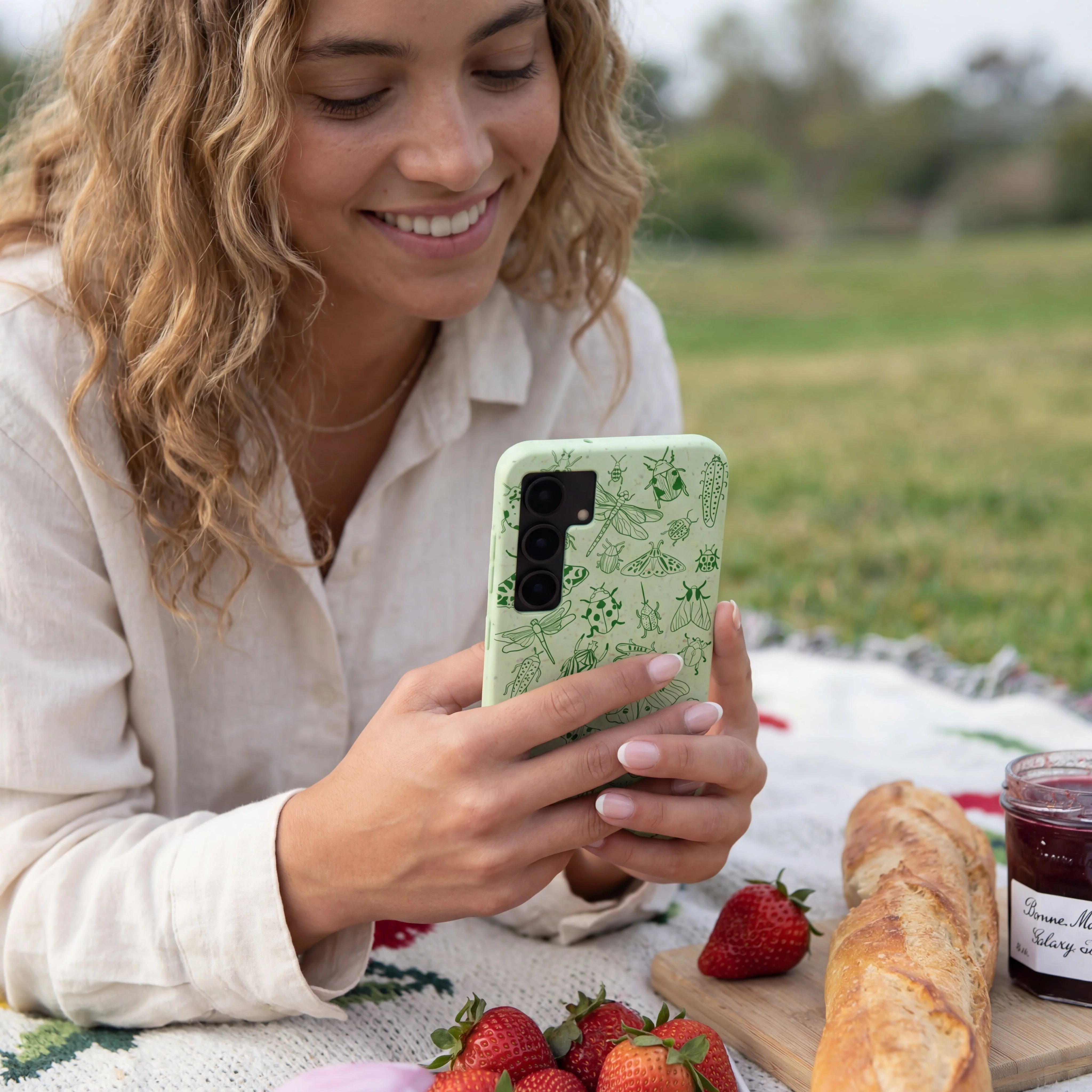 Sage Green Linear Entomology Samsung Galaxy S25 Case - Image 2