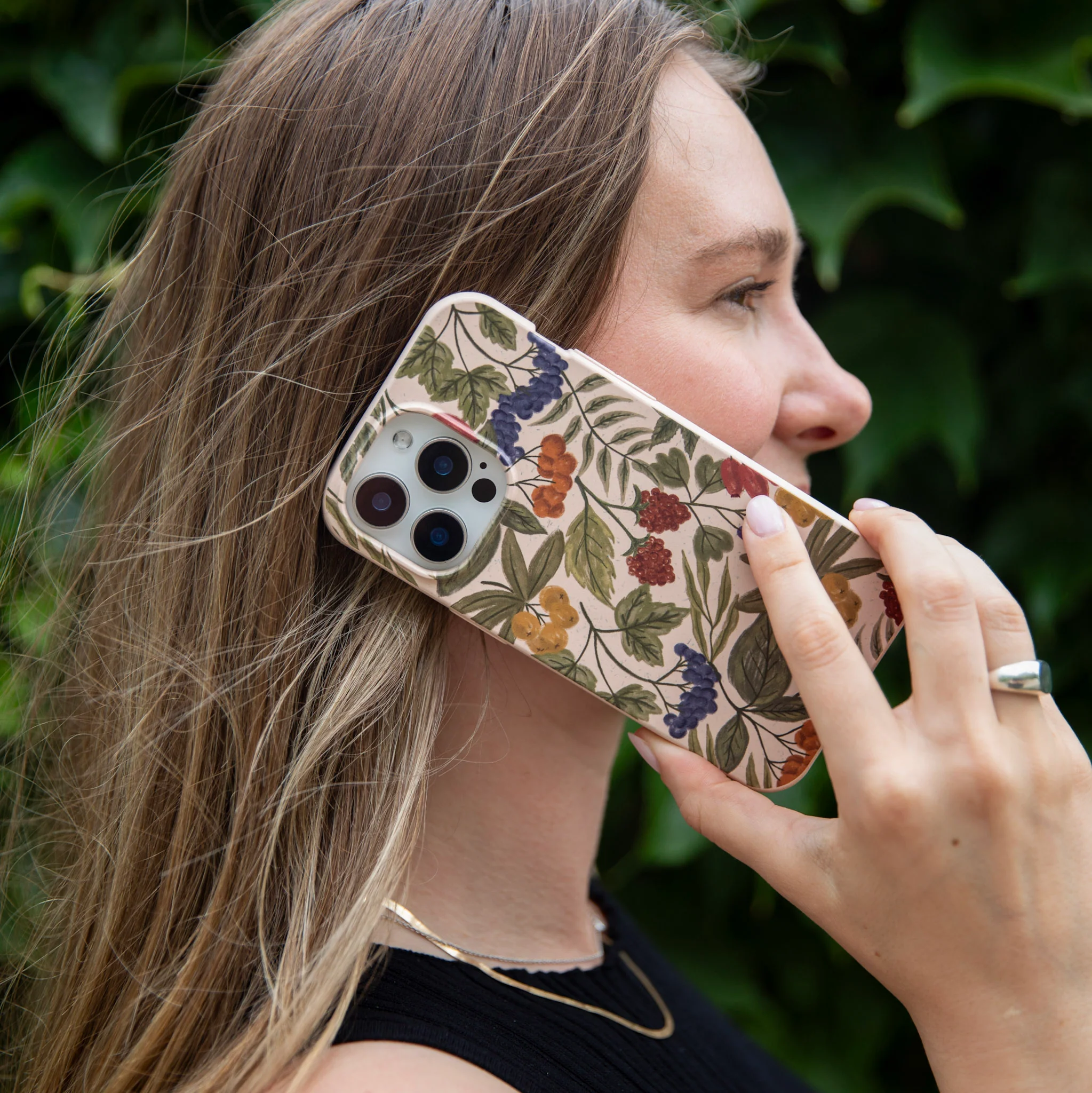 Seashell Fall Berries iPhone Air Case - Image 6