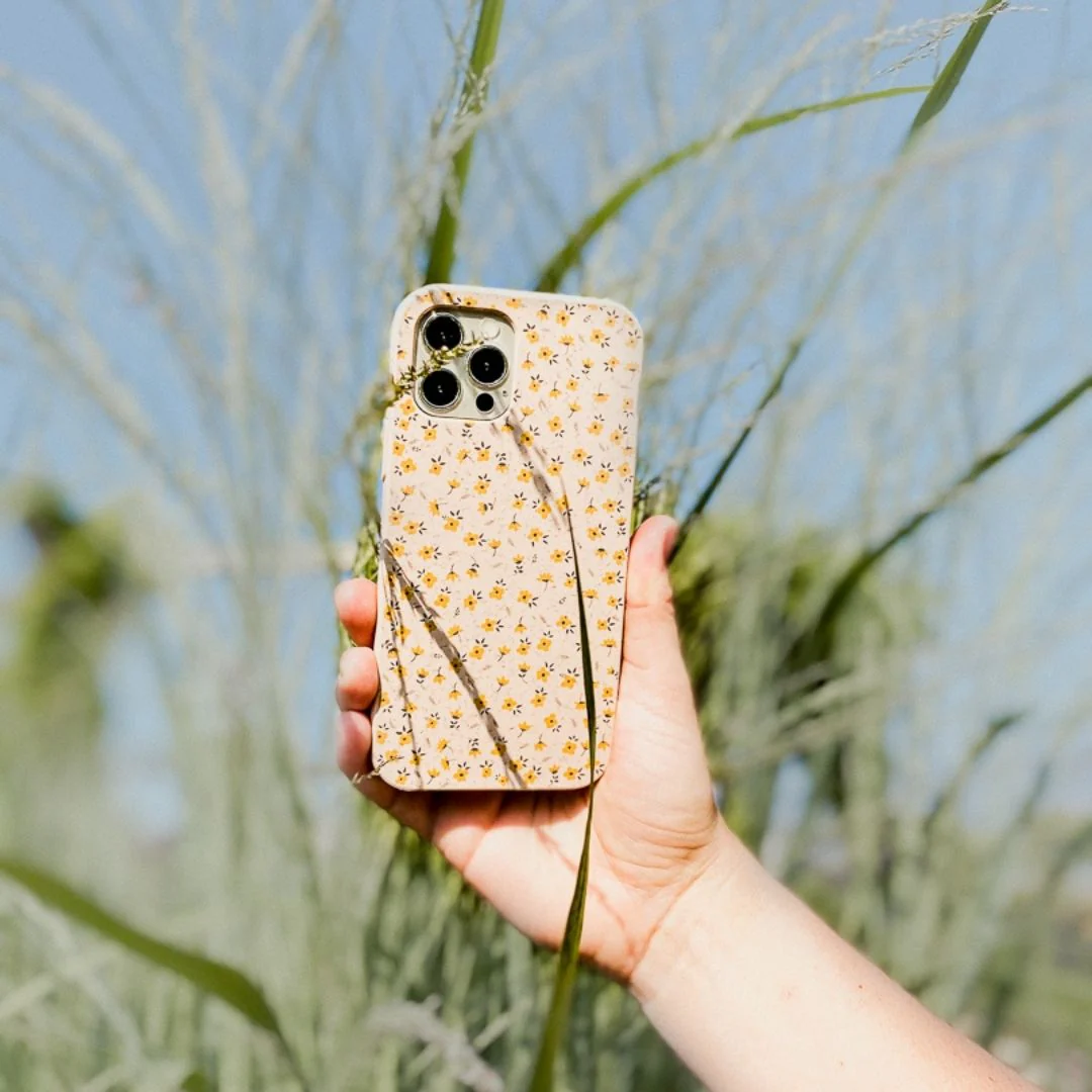 Seashell Little Yellow Flowers Samsung Galaxy S25+(Plus) Case - Image 7