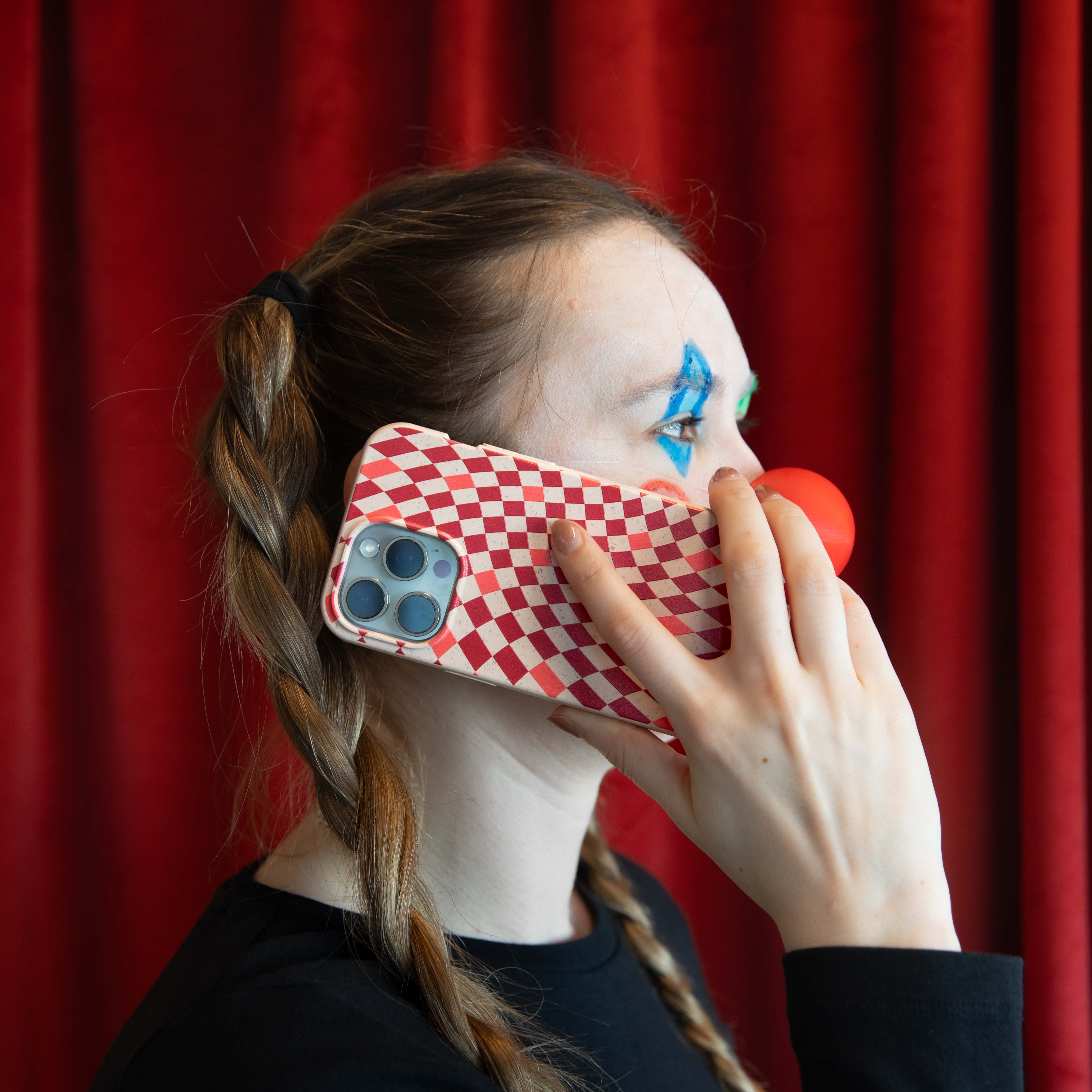Seashell Red Checks Google Pixel 9/9 Pro Case - Image 2